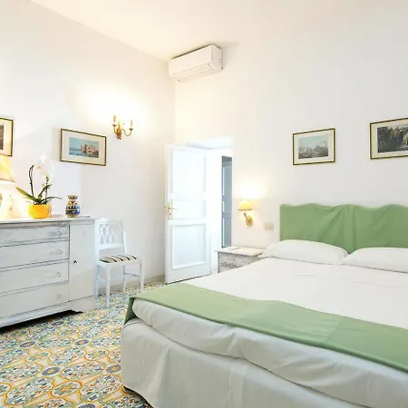 Marlin Affittacamere Capri
